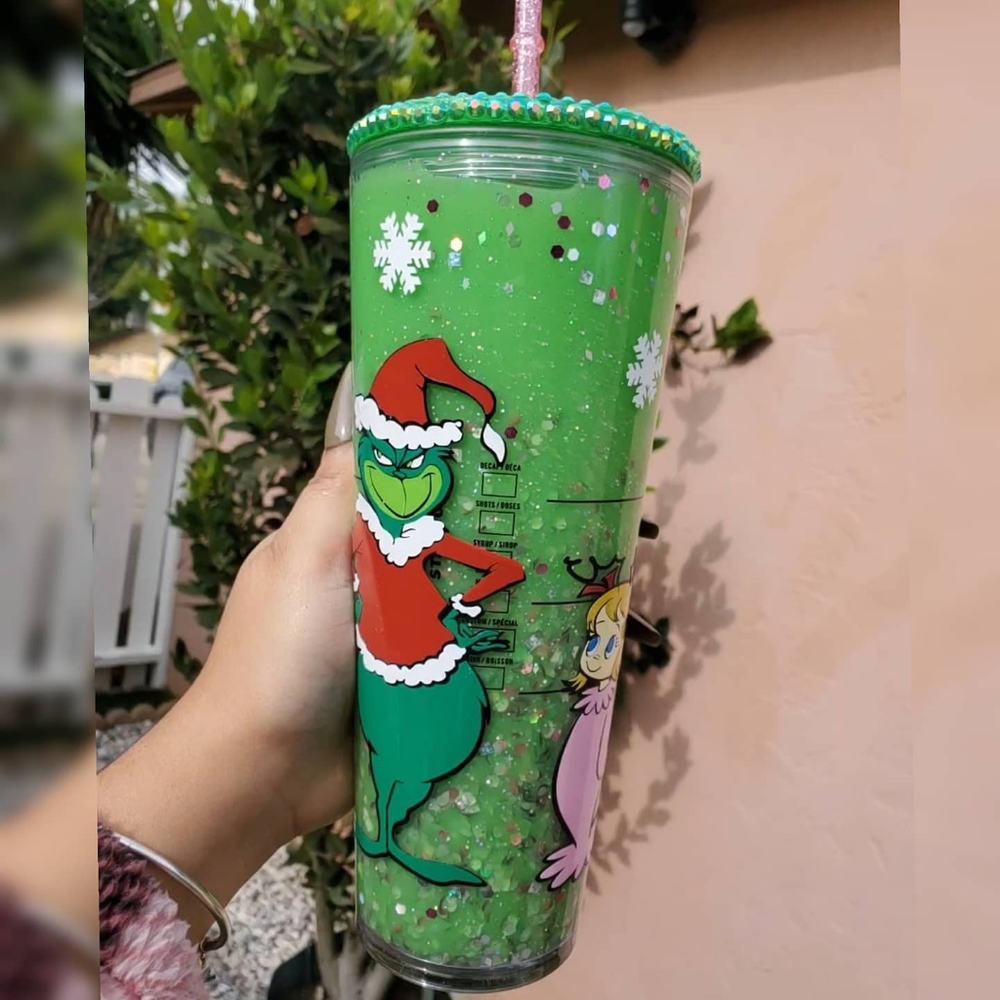 Custom Snowglobe Cups - Picture 14 of 15